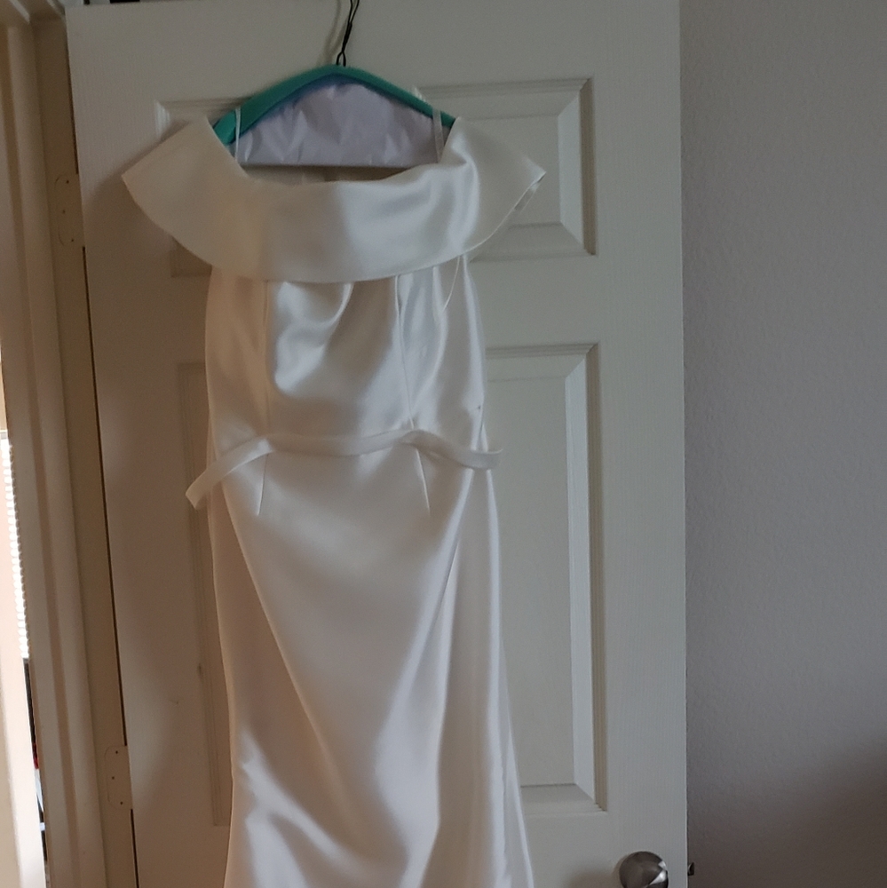 OFF-THE-SHOULDER MIKADO TRUMPET WEDDING DRESS